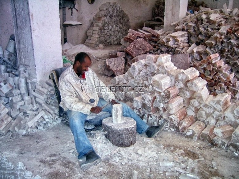 v�roba selenitov�ch lamp